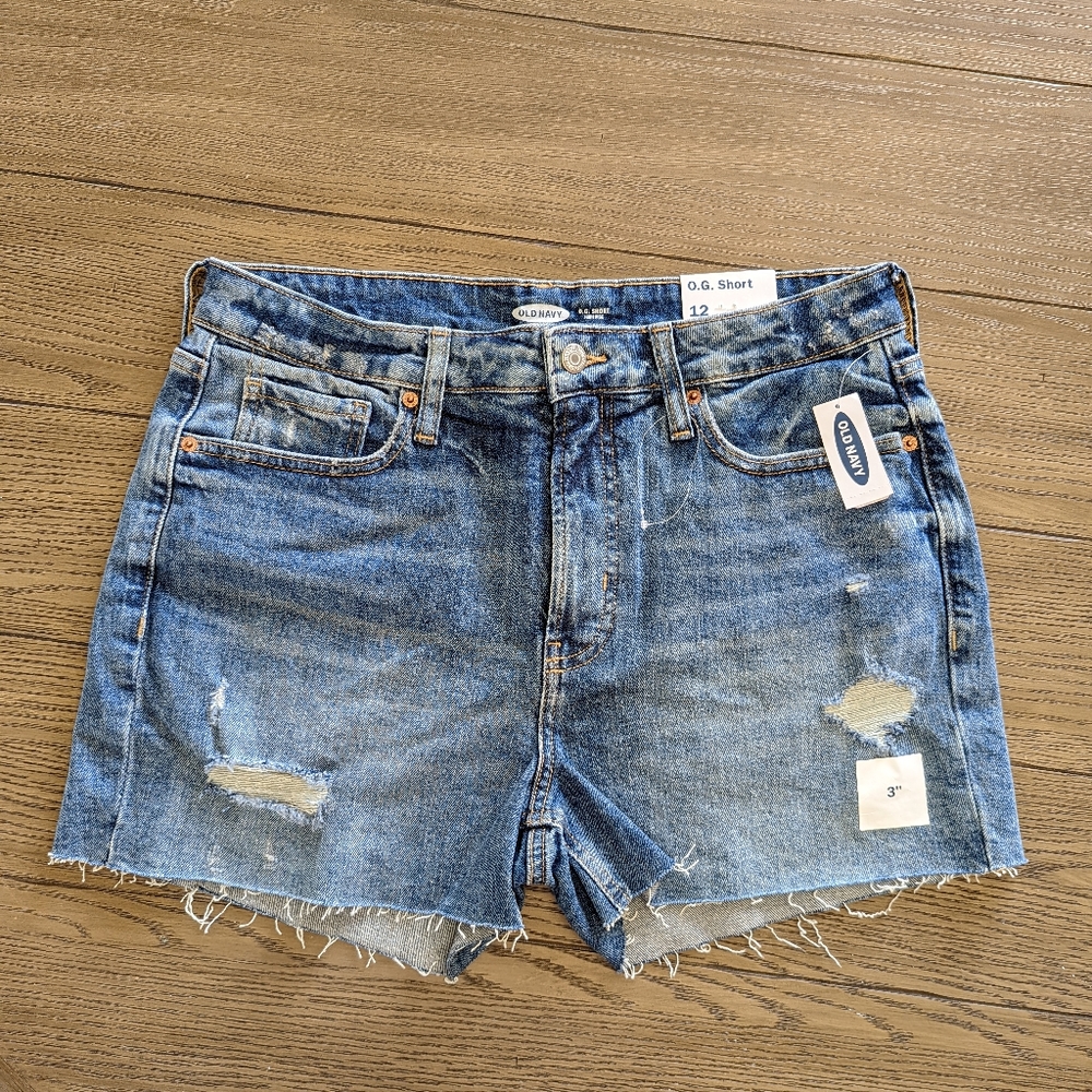 🔥Old Navy O.G. High Rise Cutoff Distressed Shorts